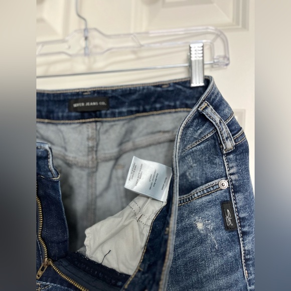 Silver Jeans Co. Elyse Slim Boot Jeans NWOT - Picture 4 of 4